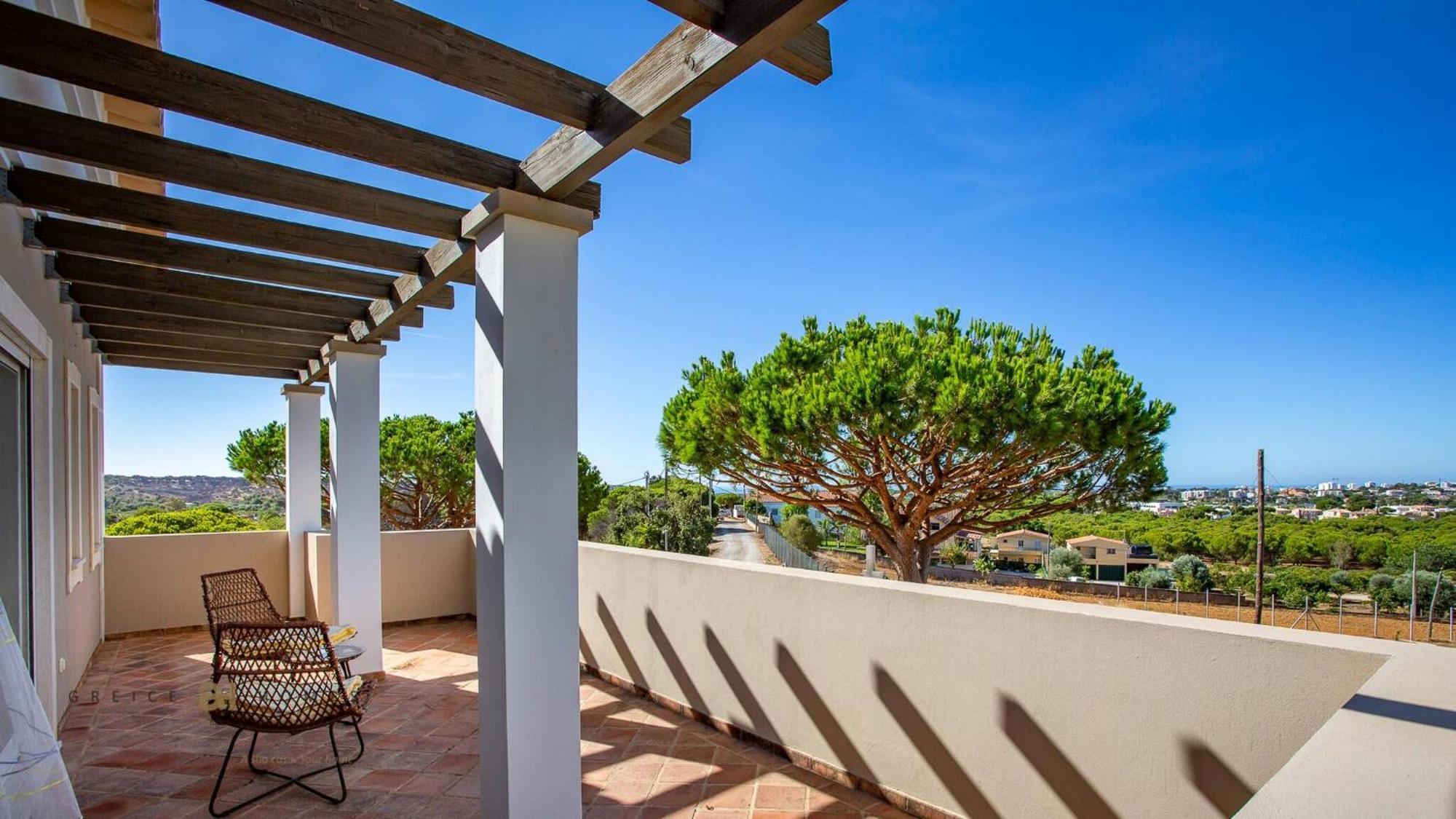 Luxuosa Moradia V5 Em Quarteira - Greice Homes Экстерьер фото
