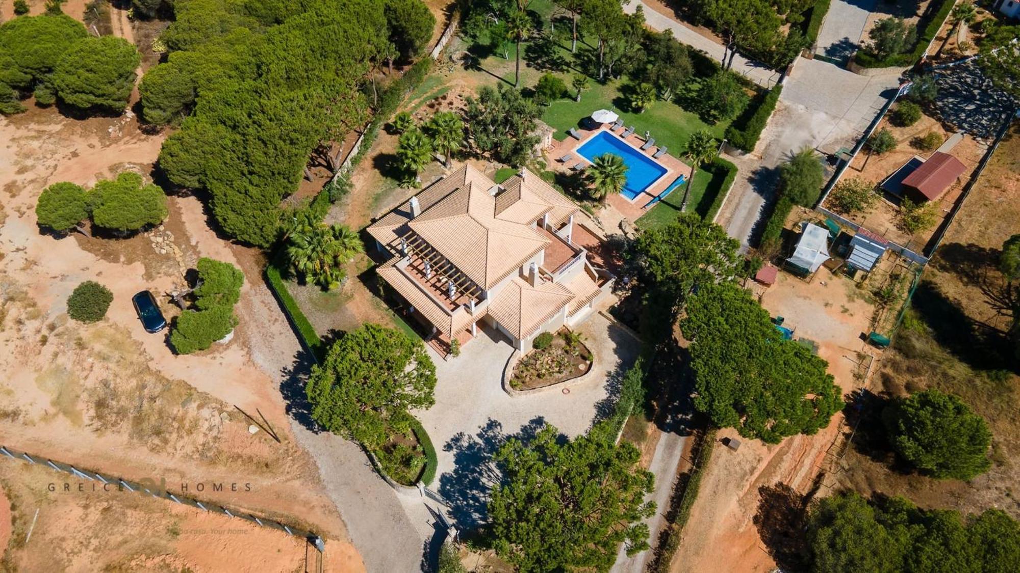 Luxuosa Moradia V5 Em Quarteira - Greice Homes Экстерьер фото