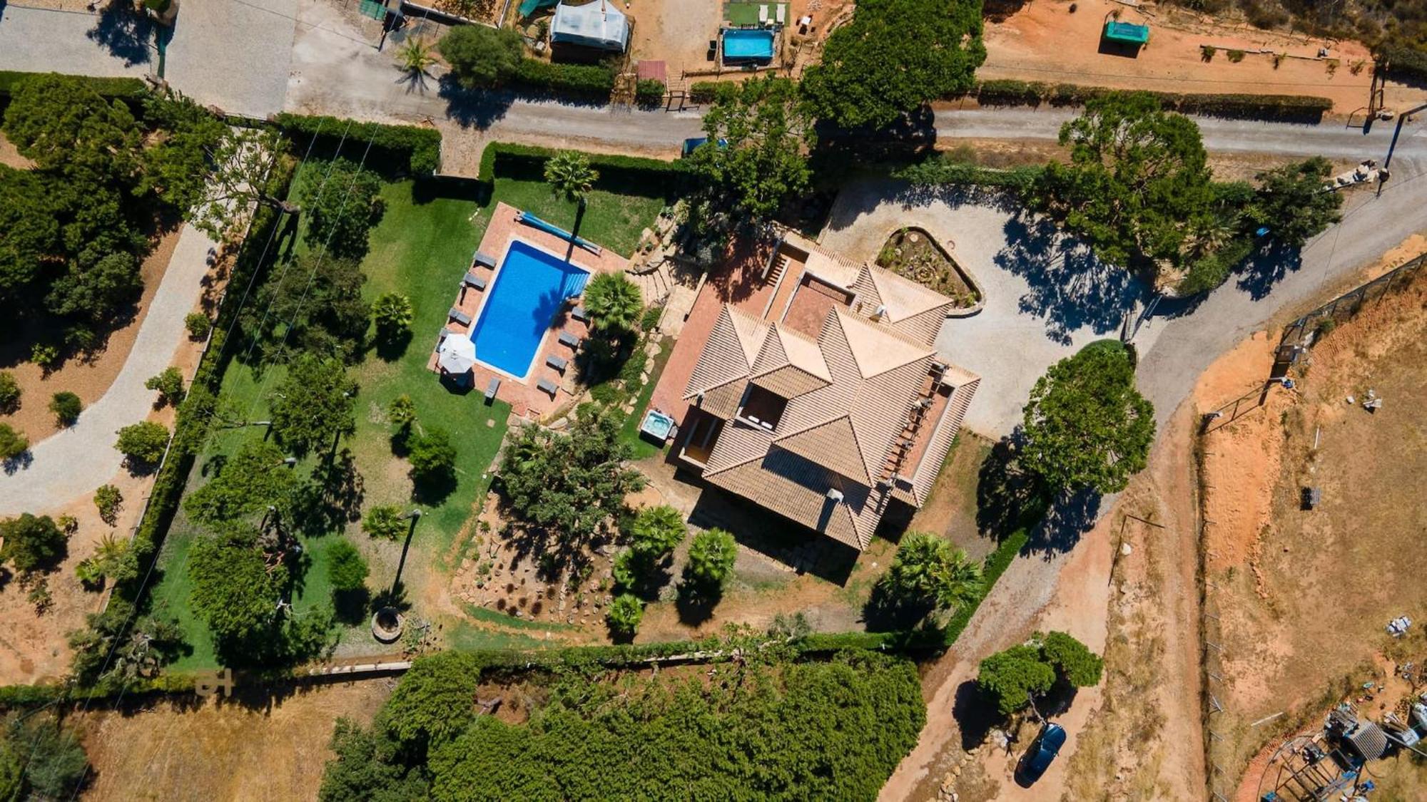 Luxuosa Moradia V5 Em Quarteira - Greice Homes Экстерьер фото